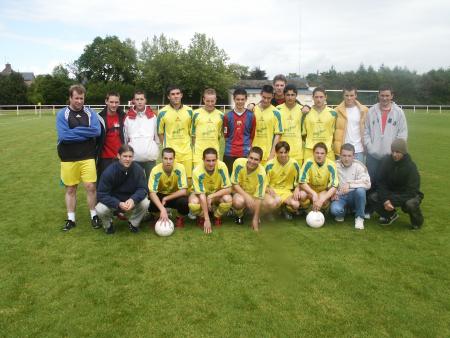 l'equipe de foot o pti frere a david